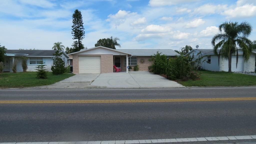 3811 Darlington Rd., Holiday, FL 34691