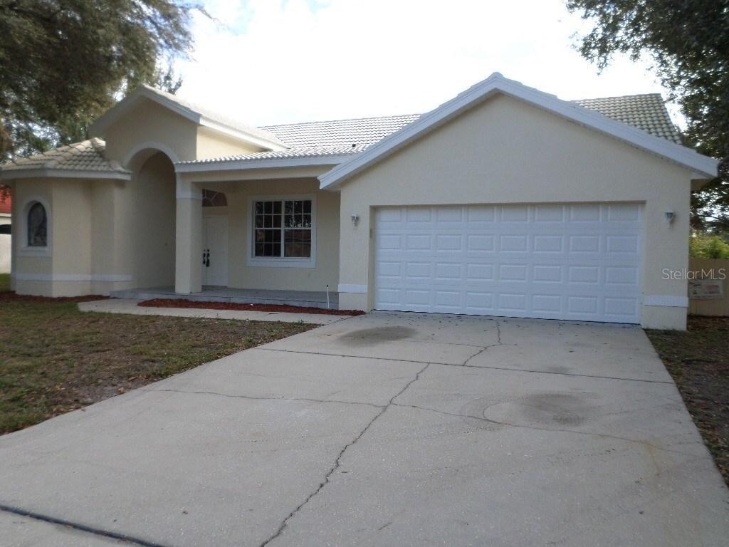 563 Manisha Pl., Tarpon Springs, FL 34688