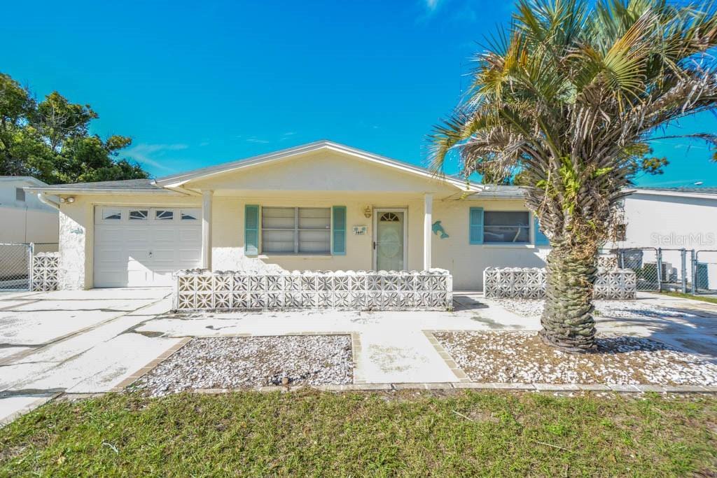 1447 Wickham Ln., Holiday, FL 34691