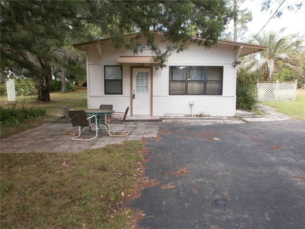 7291 Thurston St., Weeki Wachee, FL 34613