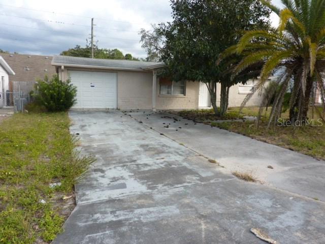 12802 College Hill Dr., Hudson, FL 34667