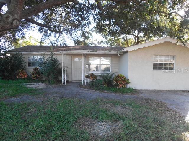 1242 Maybury Dr., Holiday, FL 34691