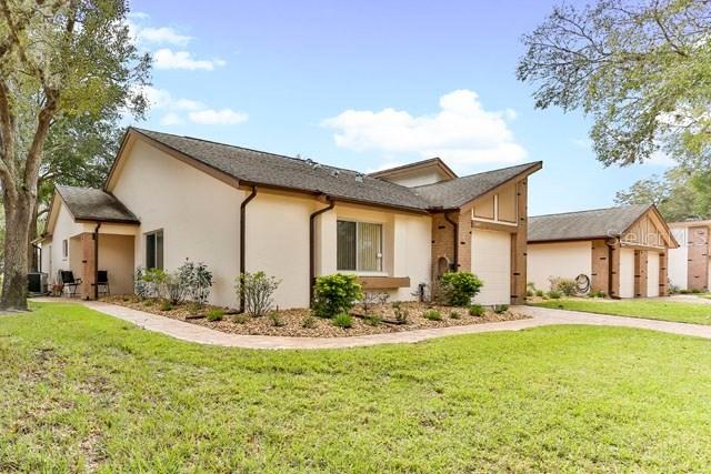 7415 Crestwood Dr., Weeki Wachee, FL 34613