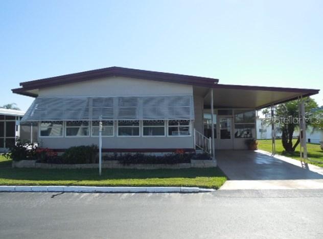 2022 Manoa Dr., Holiday, FL 34691