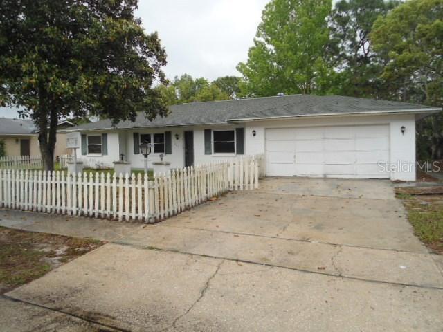 5240 Graywood Ave., Spring Hill, FL 34609