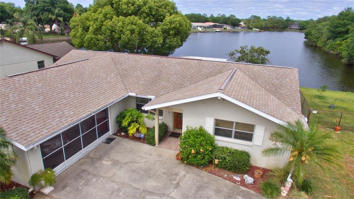 2200 Sugarbush Dr., Holiday, FL 34690