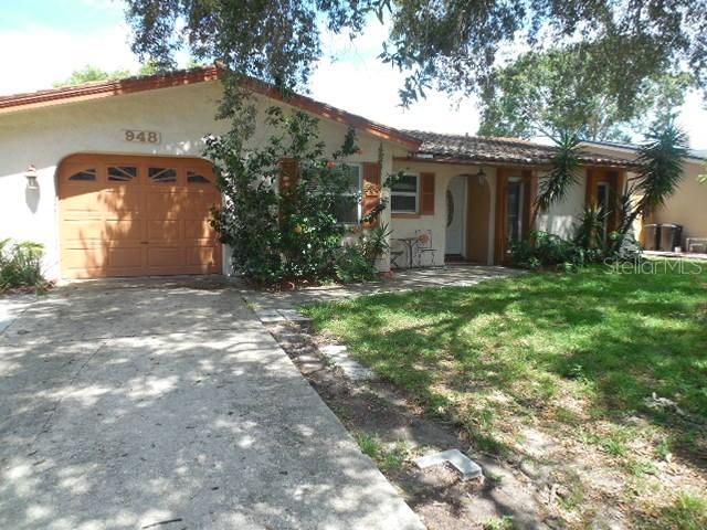 948 Wicks Dr., Palm Harbor, FL 34684