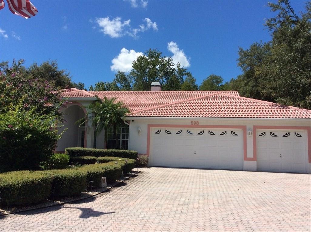 598 Manisha Pl., Tarpon Springs, FL 34688
