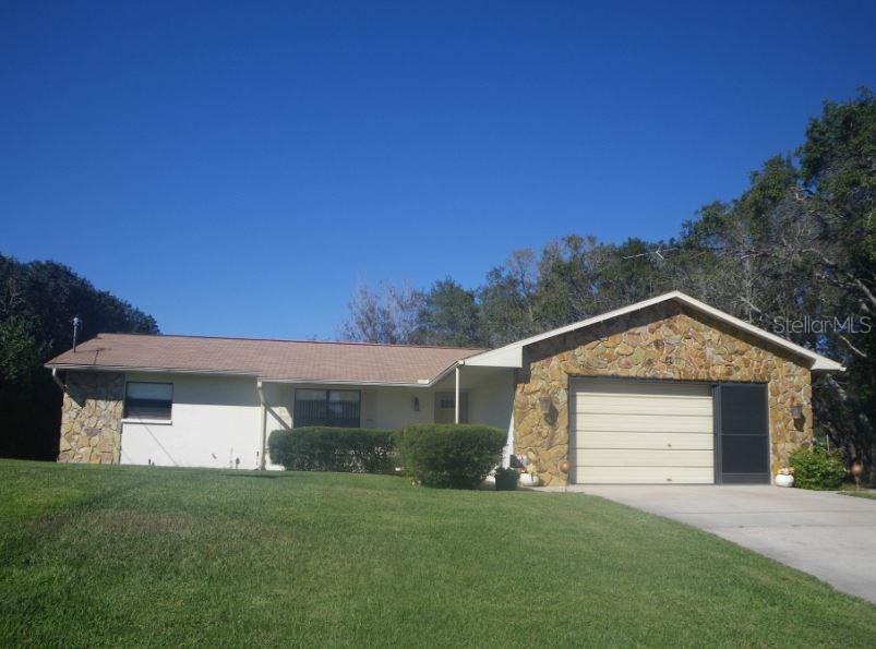 8277 Kingsdale St., Spring Hill, FL 34608