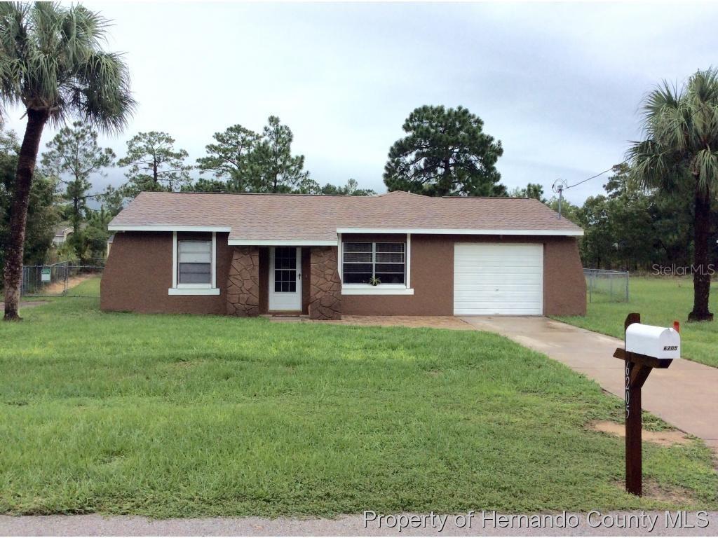 6205 Gainsboro Ave., Spring Hill, FL 34609