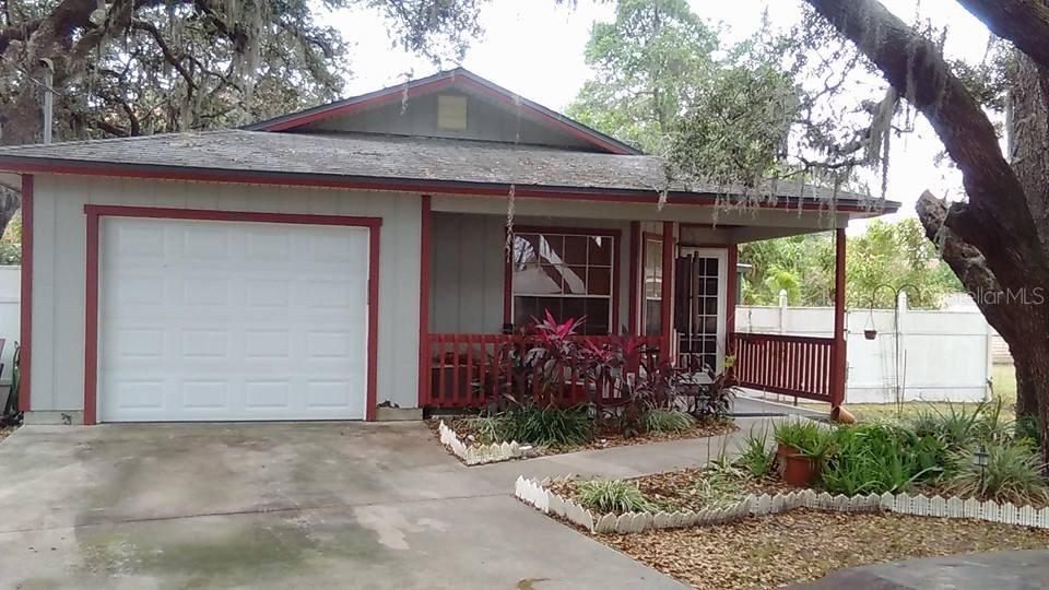 710 Locust St., Tarpon Springs, FL 34689