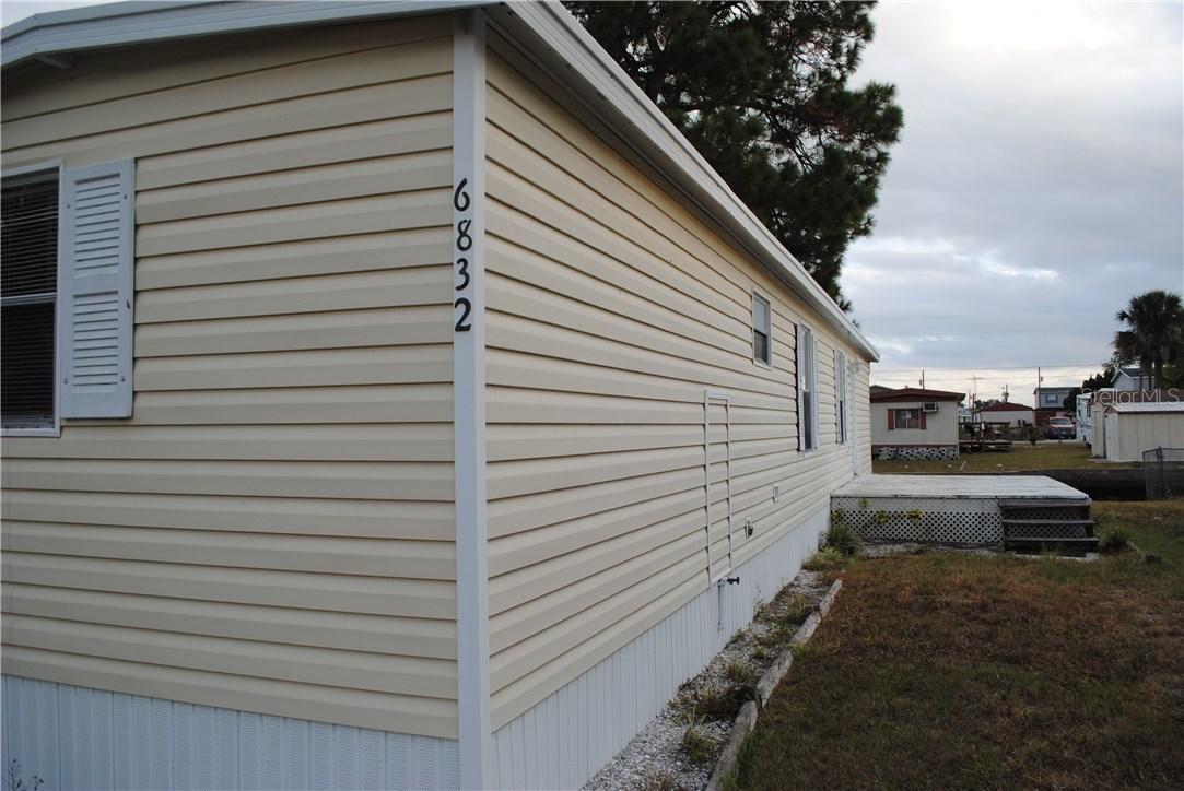 6832 Flicker Ln., Hudson, FL 34667