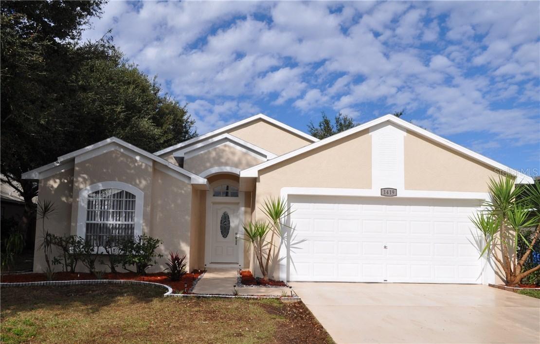 1419 Lake Shore Ranch Dr., Seffner, FL 33584