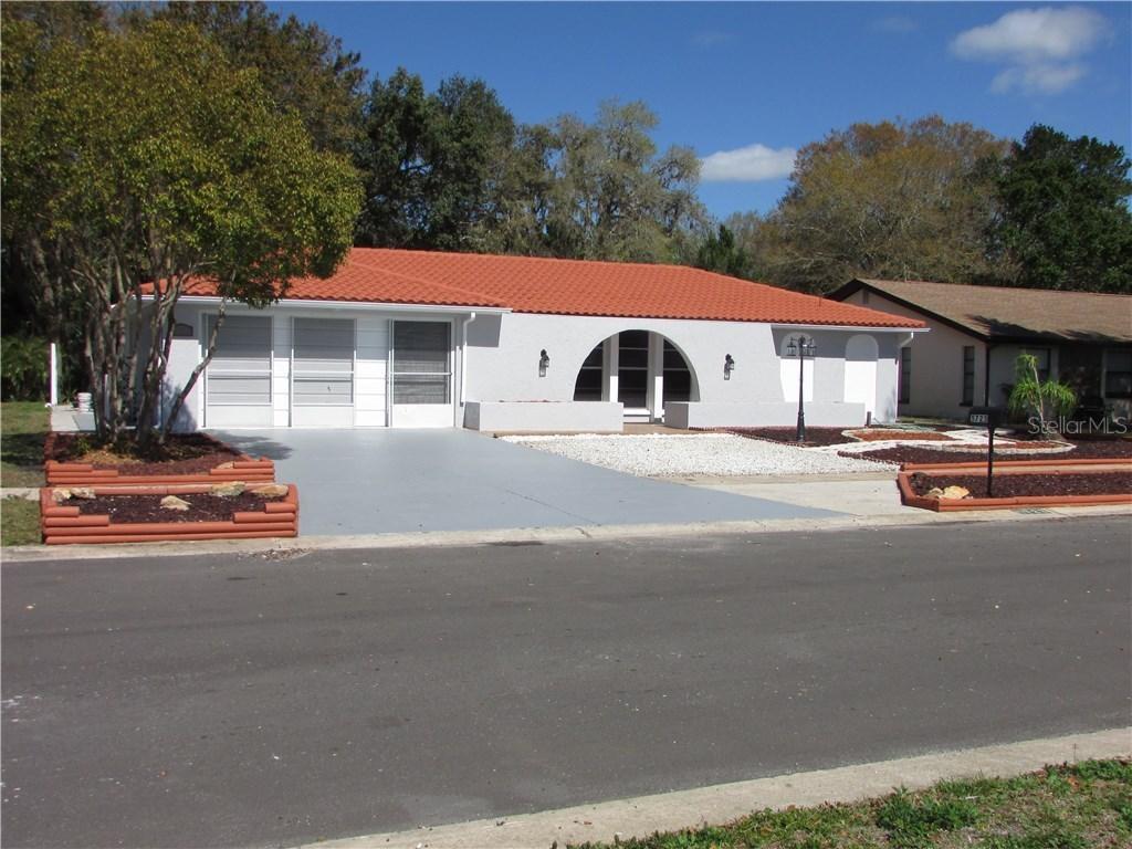 5723 Ivy Ln., Holiday, FL 34690