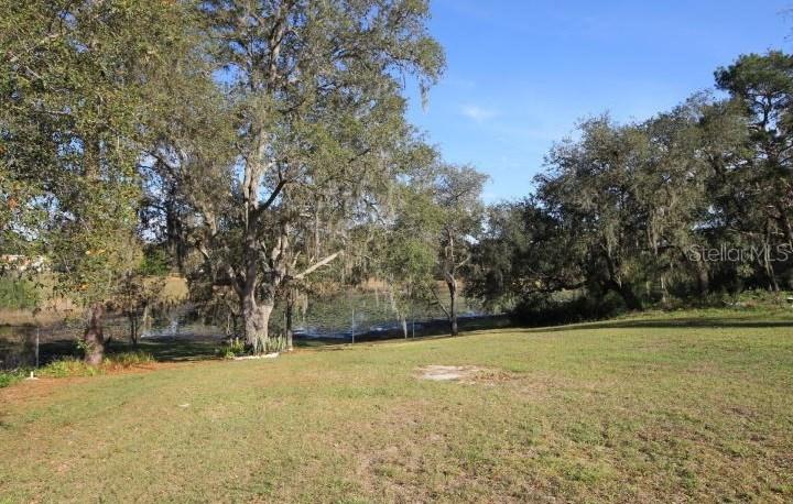 9473 Round Lake Dr., Weeki Wachee, FL 34613