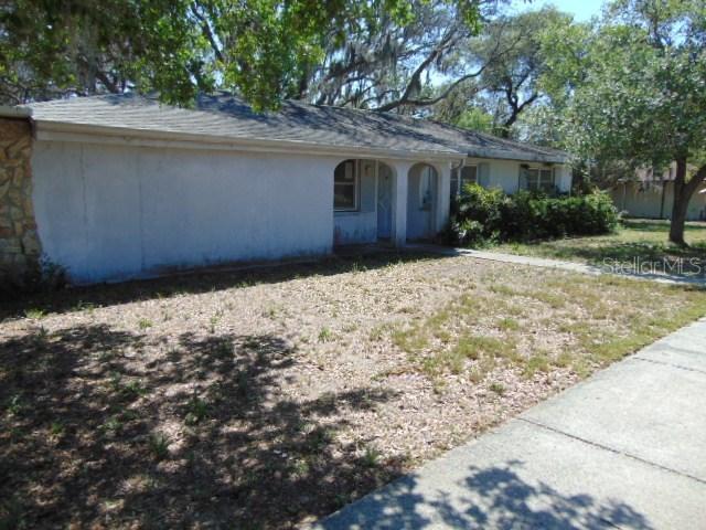 1208 E Court St., Tarpon Springs, FL 34689