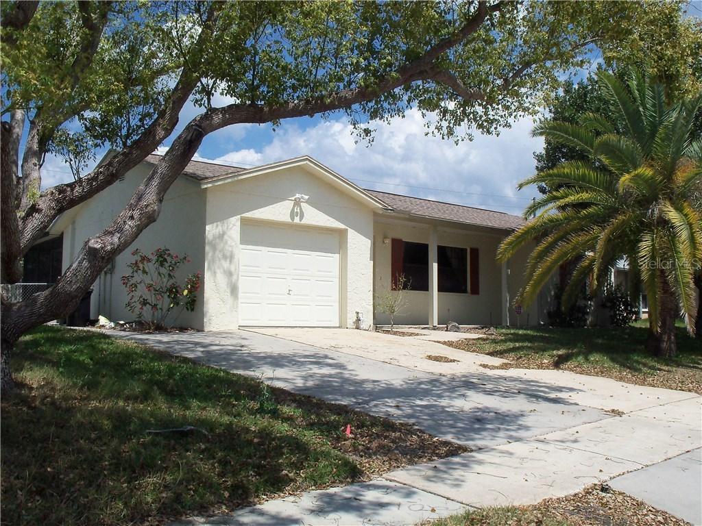 8511 Woodcrest Dr., Port Richey, FL 34668