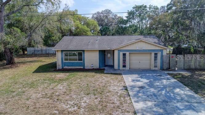 7548 Holiday Dr., Spring Hill, FL 34606