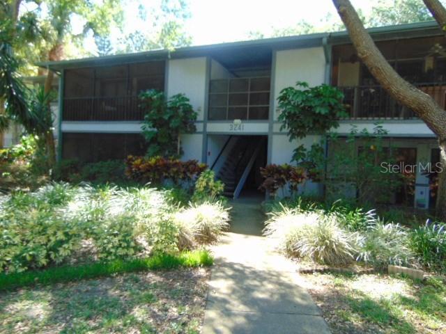 3241 Fox Chase Cir. #202, Palm Harbor, FL 34683