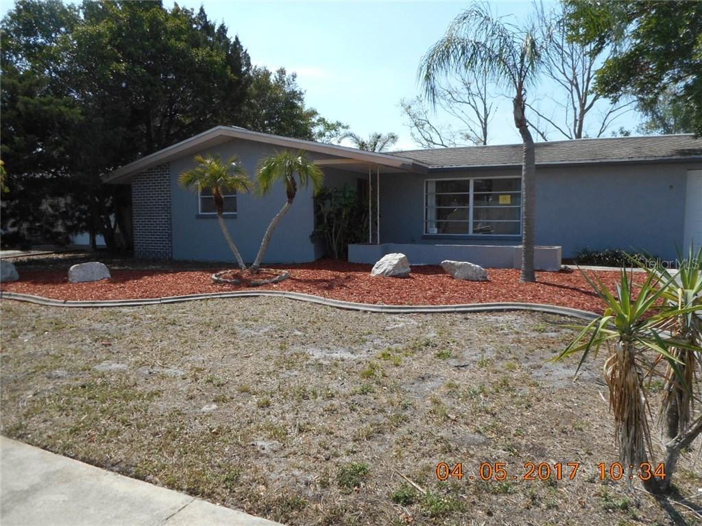 3032 Lloyd Dr., Holiday, FL 34691