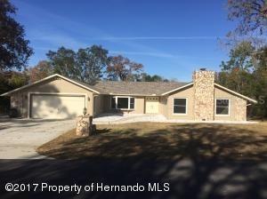 1383 Fayetteville Dr., Spring Hill, FL 34609