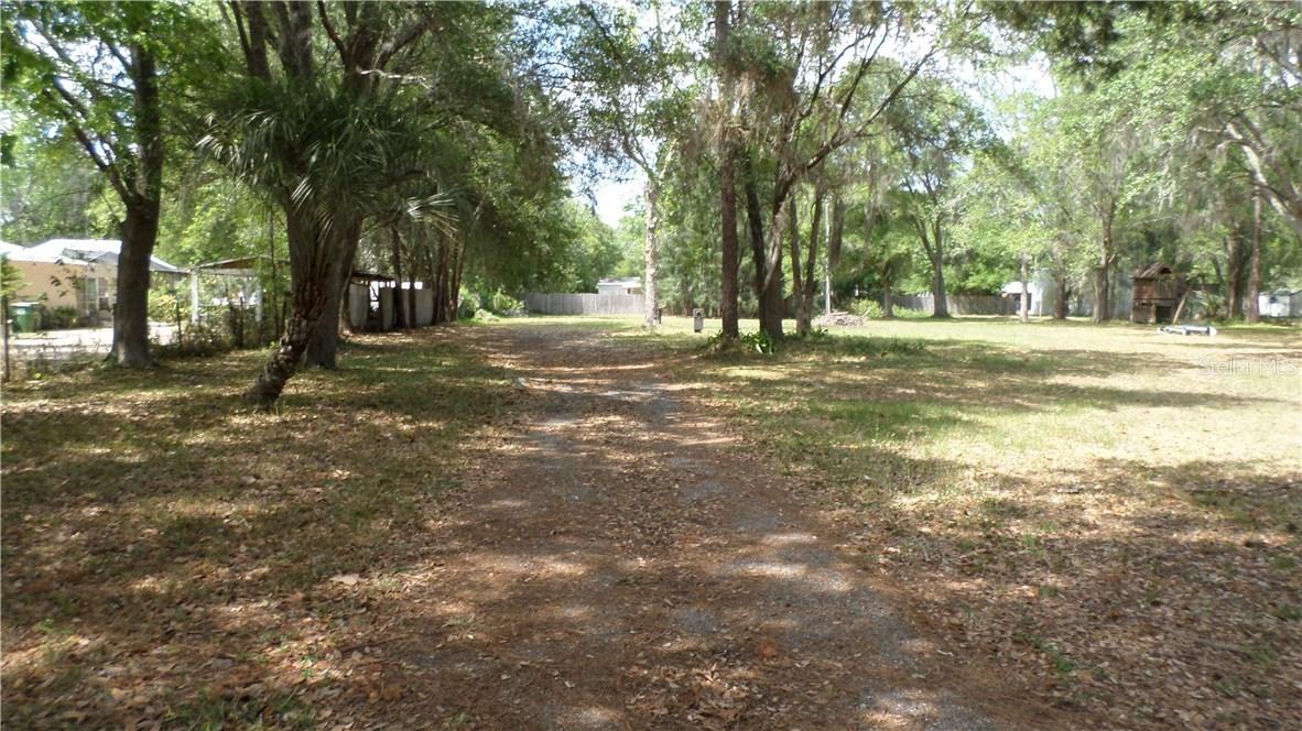 17305 Eagle Ln., Lutz, FL 33558