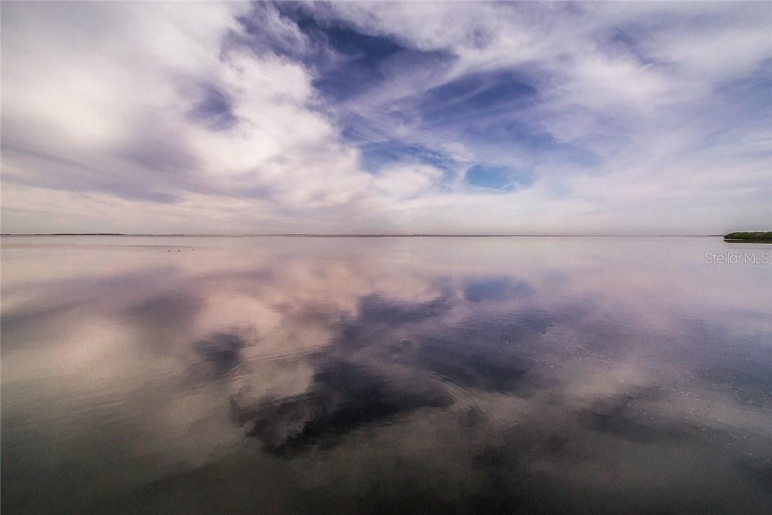 512 Island Dr., Tarpon Springs, FL 34689