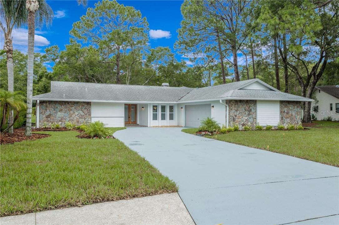 2234 Toniwood Ln., Palm Harbor, FL 34685