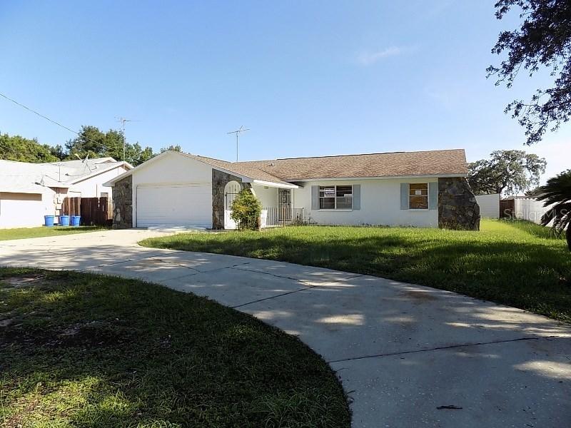 14025 White Plains St., Spring Hill, FL 34609