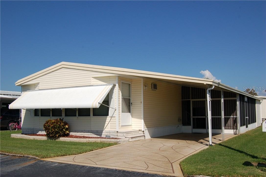 2032 Manoa Dr., Holiday, FL 34691