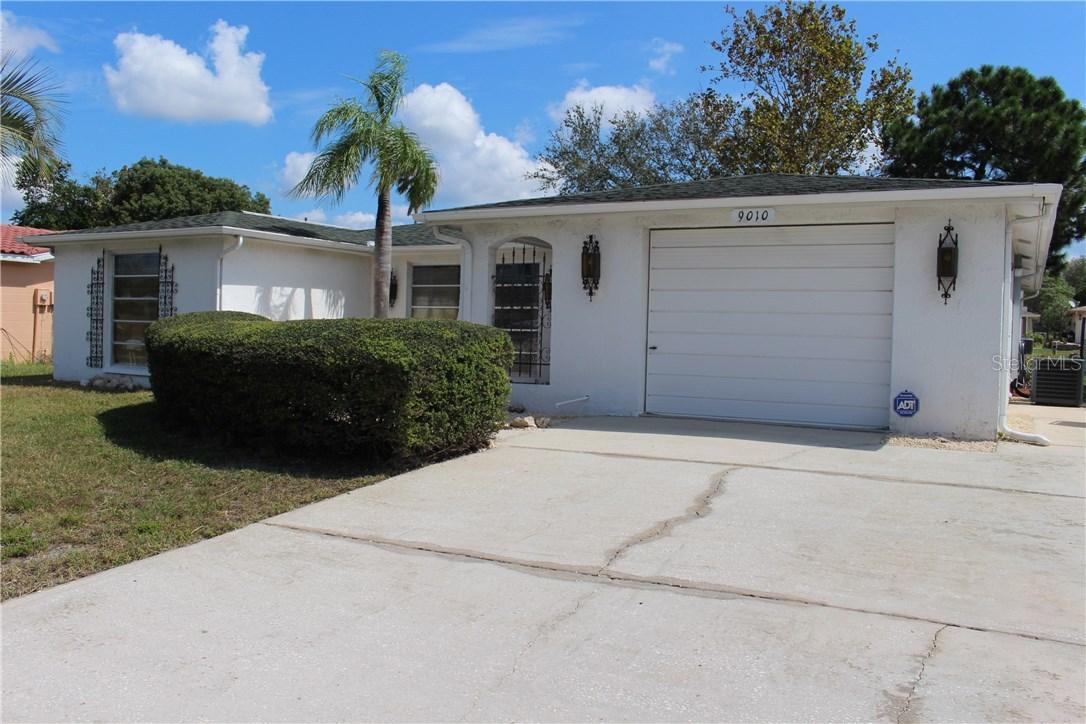 9010 Mark Twain Ln., Port Richey, FL 34668