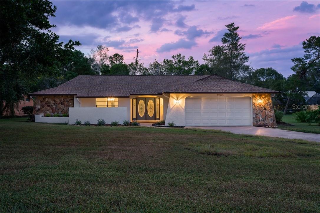 7983 Floral Dr., Weeki Wachee, FL 34607