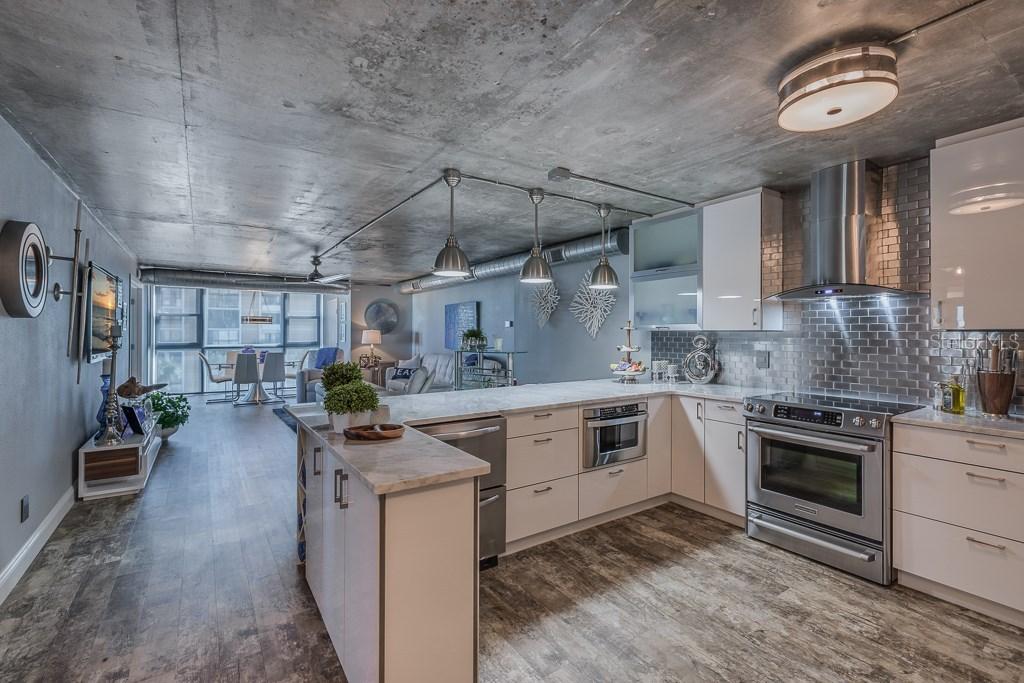 851 Bayway Blvd. #404, Clearwater Beach, FL 33767