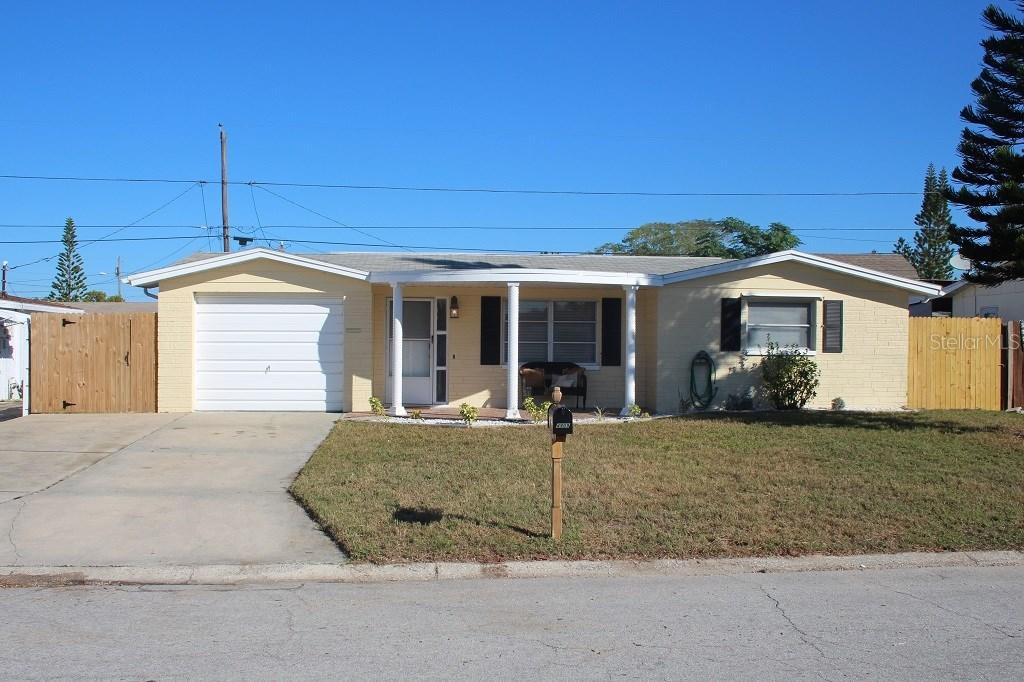 4909 Mirage Ave., Holiday, FL 34690