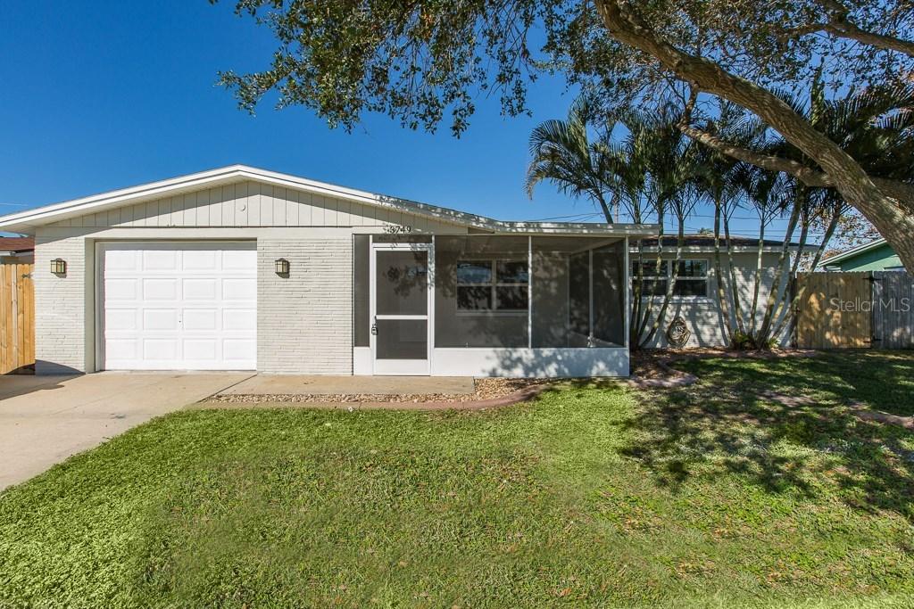 3749 Elmwood Dr., Holiday, FL 34691