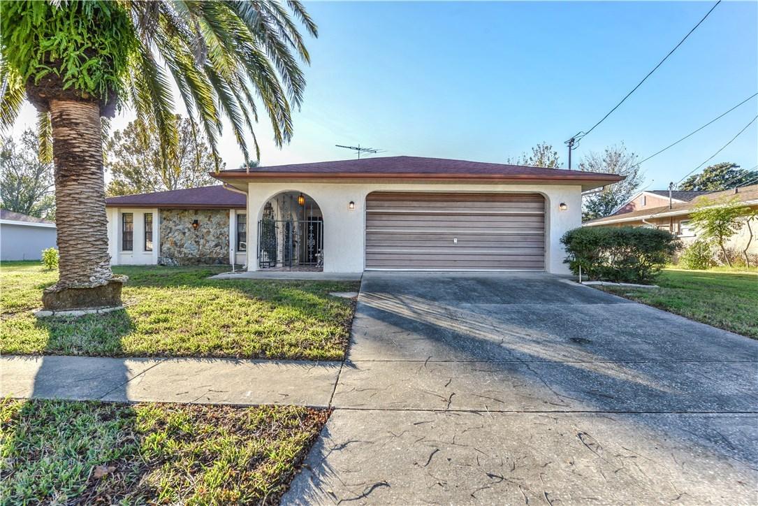 16033 Tree Line Dr., Hudson, FL 34667