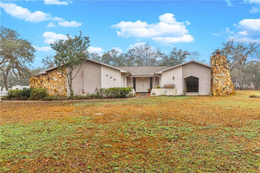18237 Oak Way Dr., Hudson, FL 34667