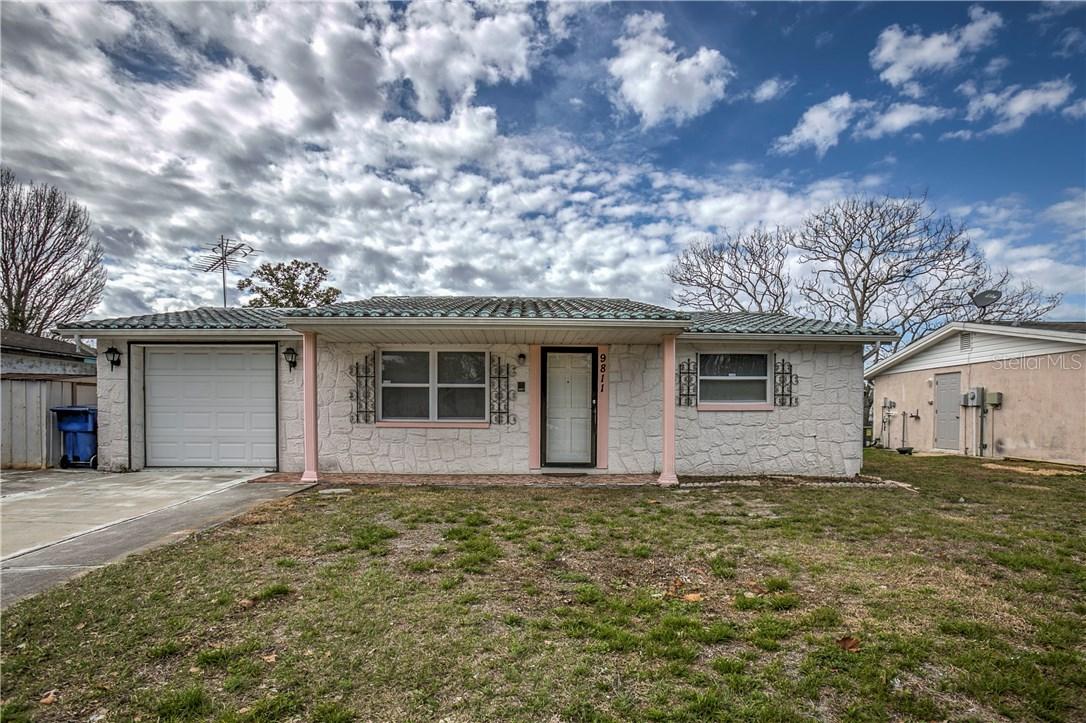 9811 Sandstone Ln., Port Richey, FL 34668