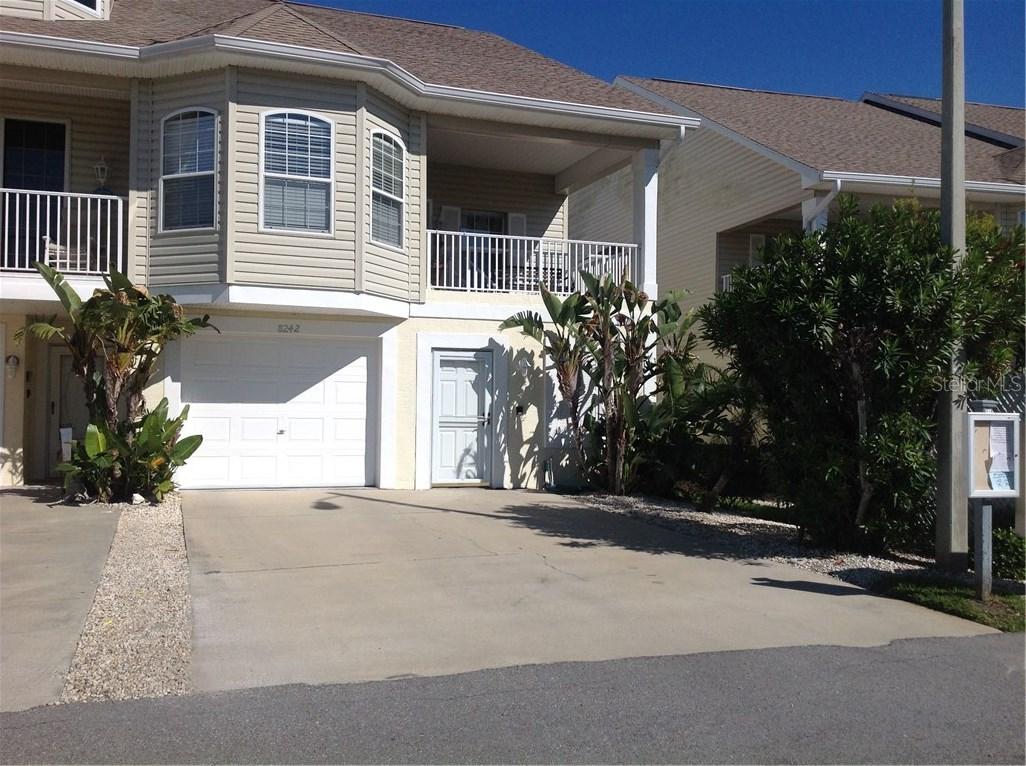 8242 Aquila St., Port Richey, FL 34668