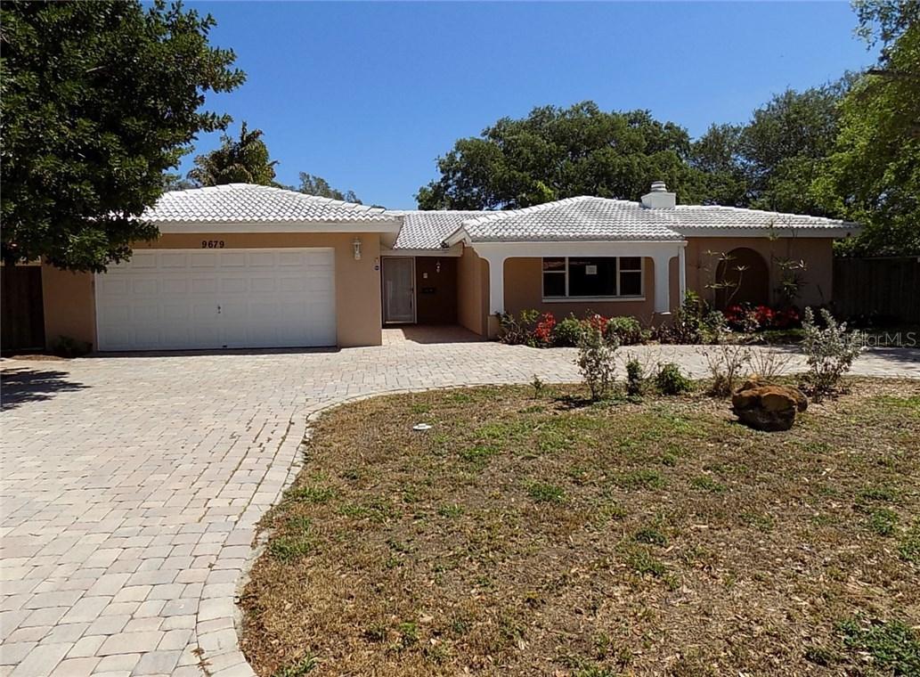 9679 Oak St., St Petersburg, FL 33702