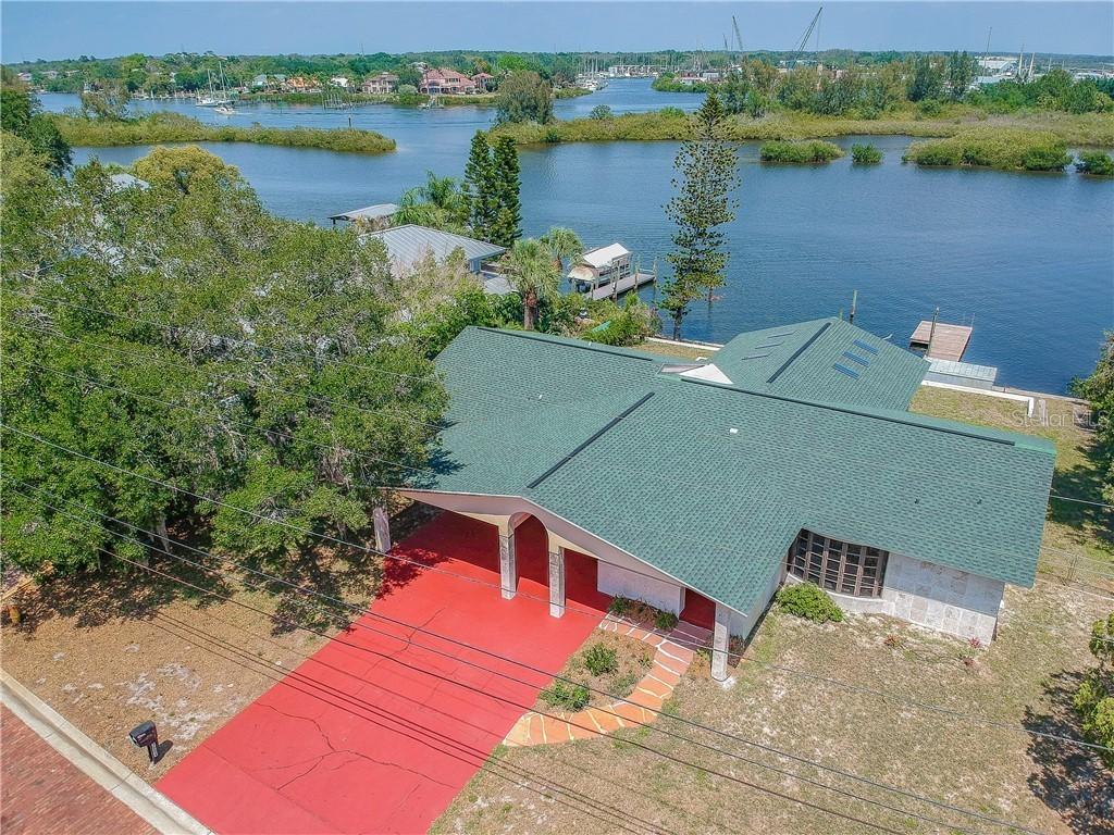 764 Chesapeake Dr., Tarpon Springs, FL 34689