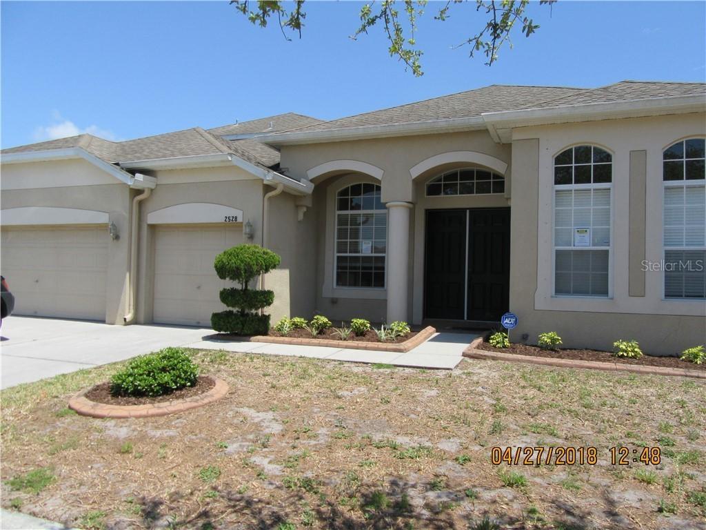 2528 Yukon Cliff Dr., Ruskin, FL 33570