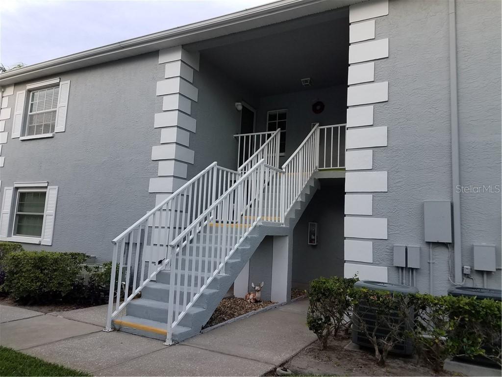 7720 Hillside Ct. #202, Hudson, FL 34667