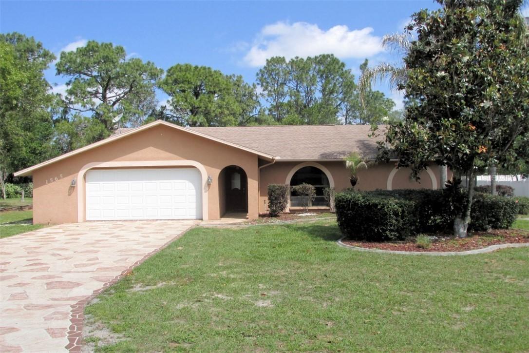 1565 Fayetteville Dr., Spring Hill, FL 34609