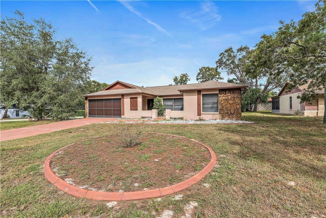 8149 Philatelic Dr., Spring Hill, FL 34606