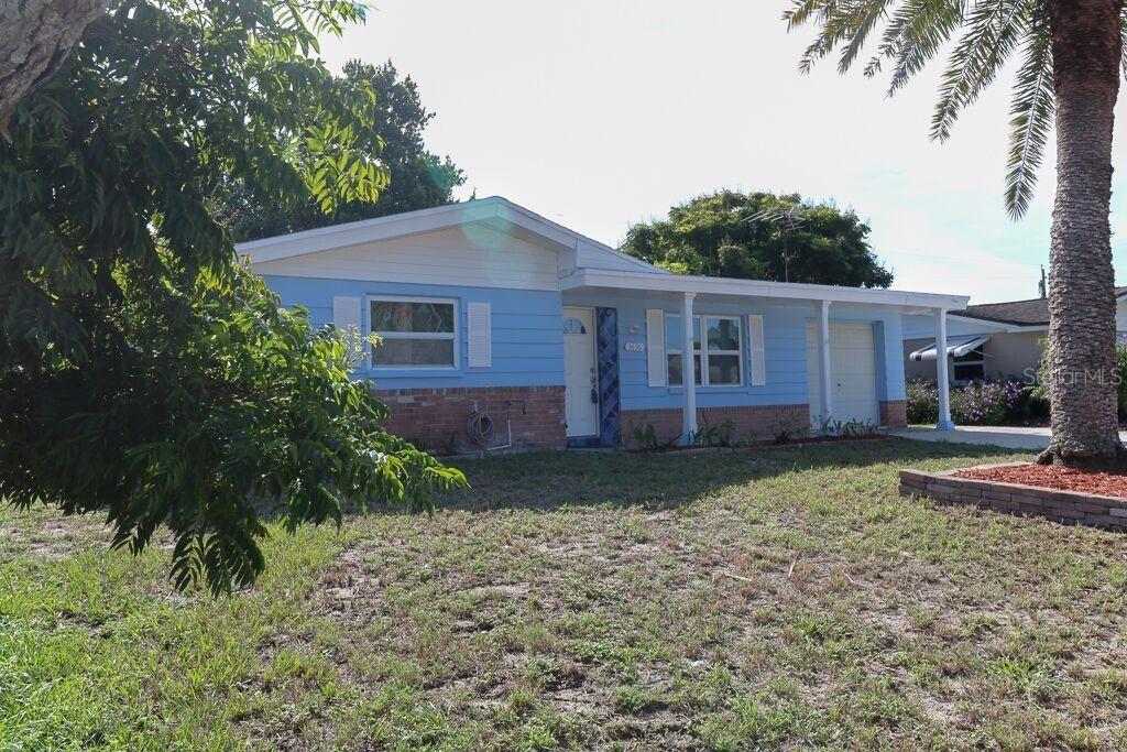3636 Bradford Dr., Holiday, FL 34691
