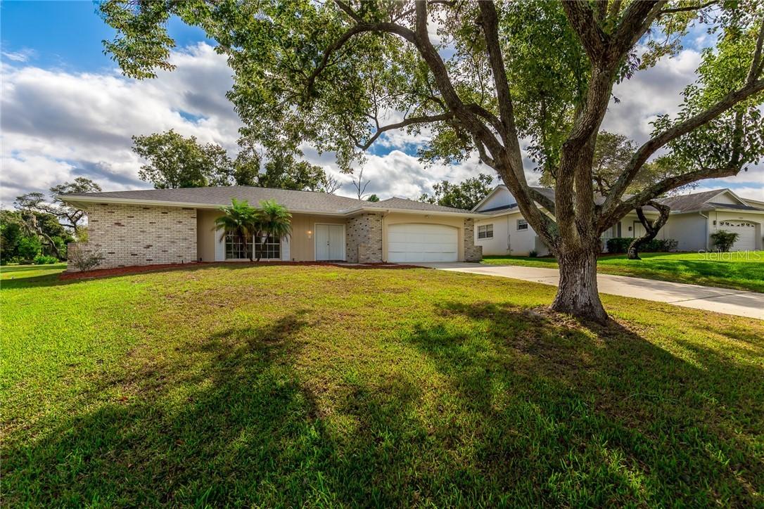 13006 Pebble Beach Cir., Hudson, FL 34667