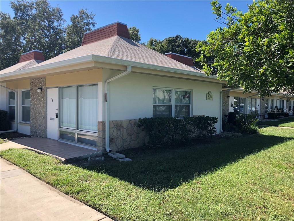 4313 Tahitian Gardens Cir. #A, Holiday, FL 34691