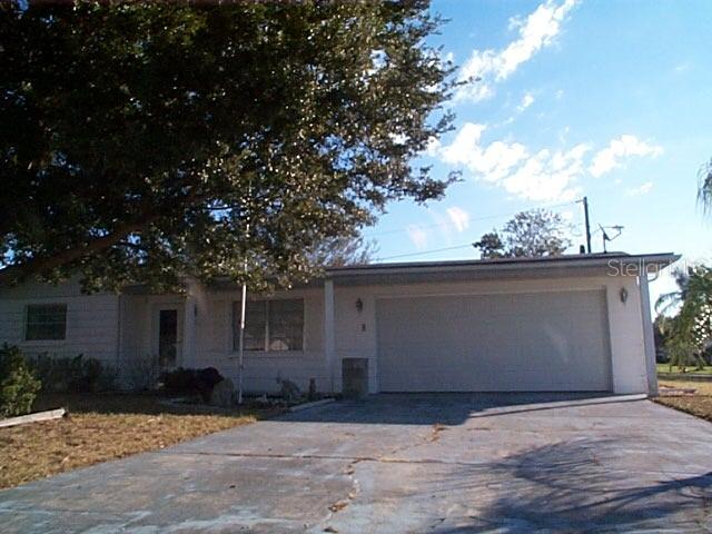 3220 Sanford Dr., Holiday, FL 34691