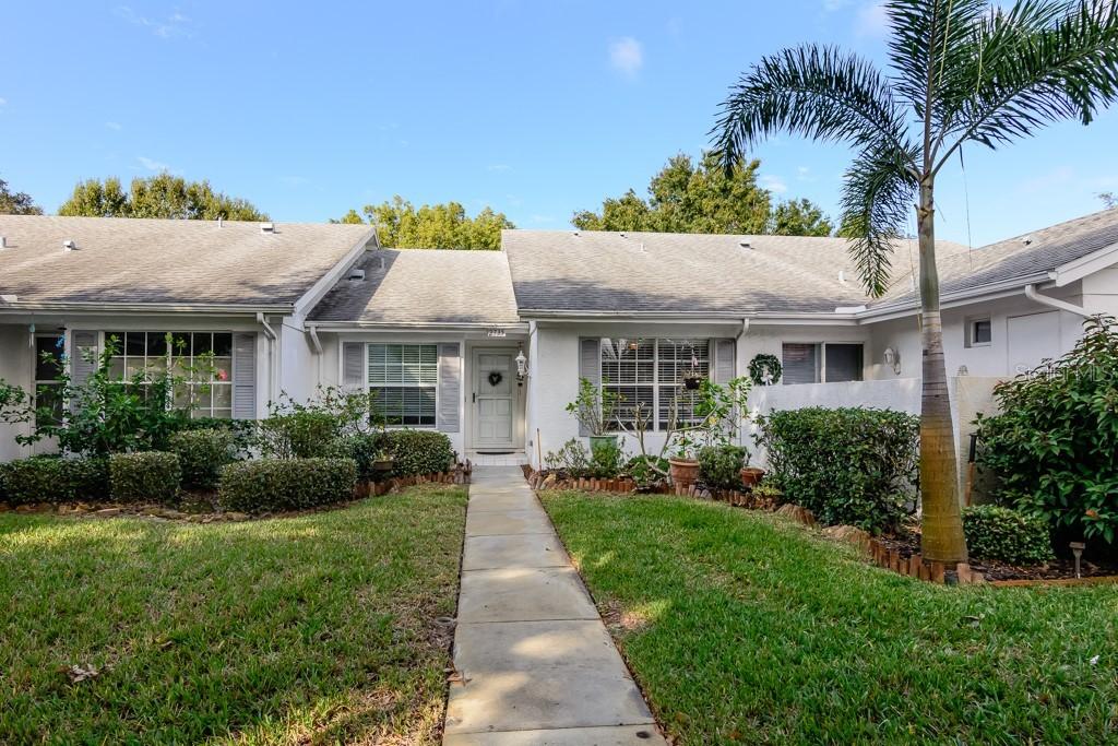 2735 Featherstone Dr., Holiday, FL 34691